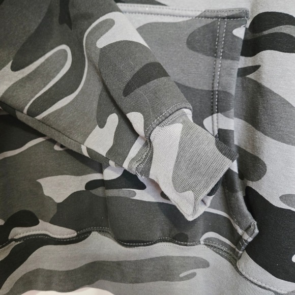 Mens Gray Camo Shark Saw Stay Above Water Hoodie Sweatshirt L - Picture 4 of 8